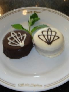 Una foto de Alfajores tipo marplatense