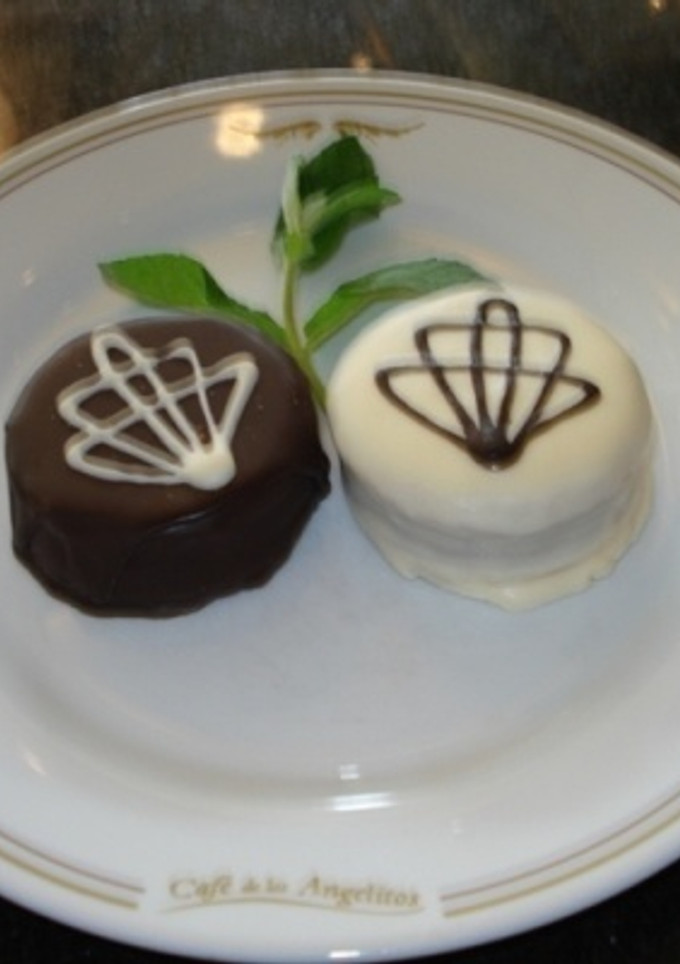 Una foto de Alfajores tipo marplatense