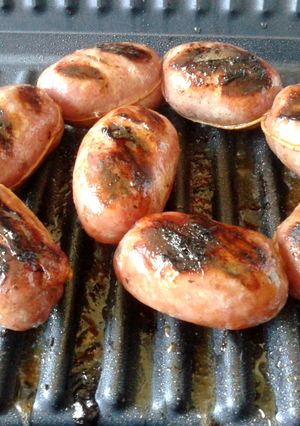 Una foto de Parrillada de chorizos, morcillas, pollo y bifes al grill