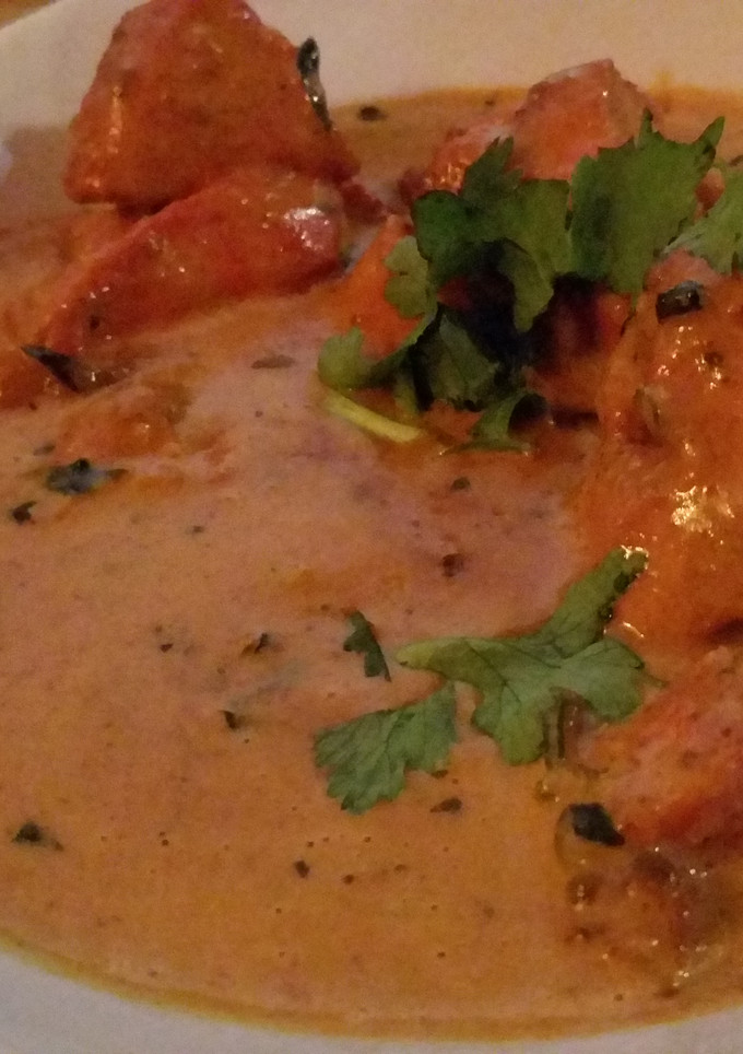 Una foto de Pollo korma