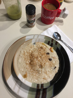 Una foto de Arroz Integral con leches de avena y almendra-saludable