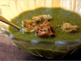 Sopa de verduras de primavera