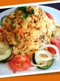 Arroz salteado con vegetales y aceitunas