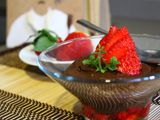 Mousse de chocolate y aguacate