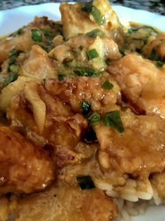 Una foto de Bacalao fresco con salsa picante