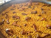 Una foto de arroz con conejo