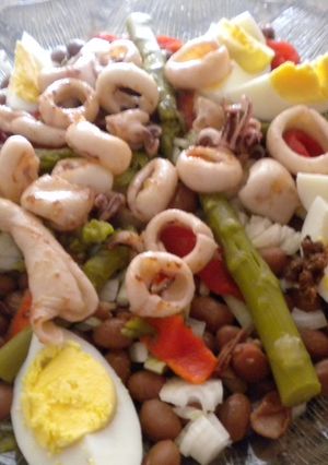 Una foto de Ensalada de fabes pintes