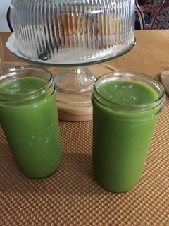 Una foto de Smoothie verde clorofila(batido)