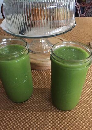 Una foto de Smoothie verde clorofila(batido)