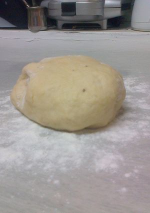 Una foto de masa básica para pastas rellenas