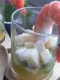 Falso trifle de mango, aguacate y queso