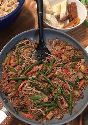 Una foto de Arroz Frito de Vegetales (o Mixto)
