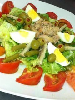 Una foto de Ensalada Nizarda