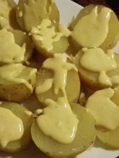 Una foto de Patatas exprés con allioli