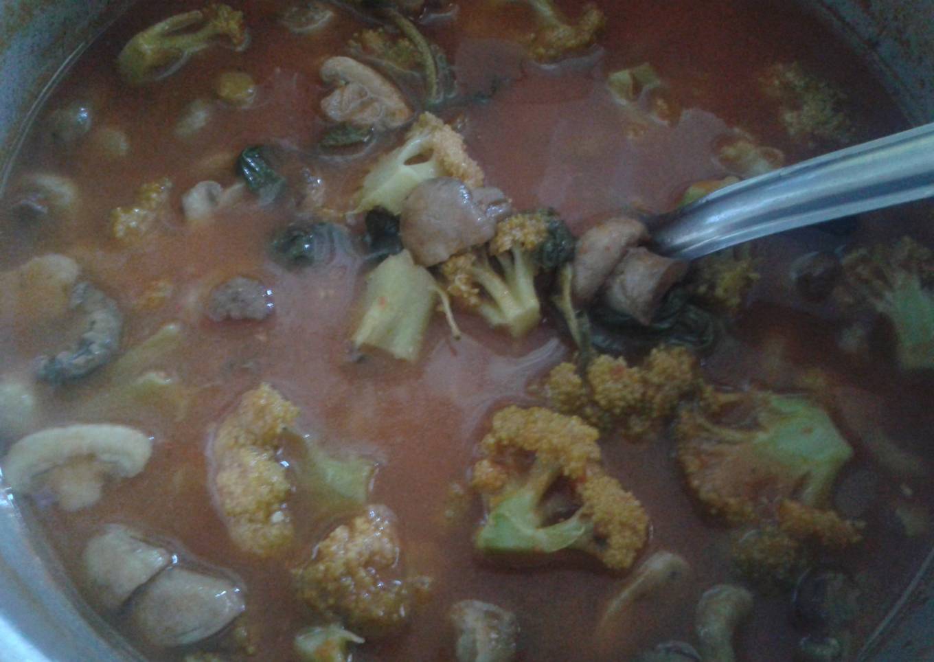 Sopa de brócoli y champiñón