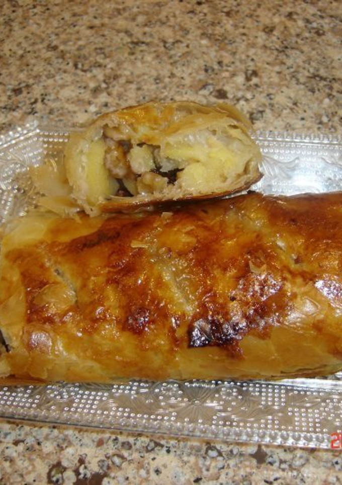 Una foto de Strudel de manzana y arándano en pasta phyllo