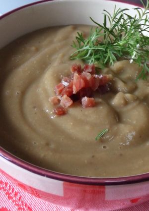 Una foto de Crema de lentejas indias con castañas