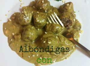 Una foto de Albóndigas de ternera con setas y salsa de almendras