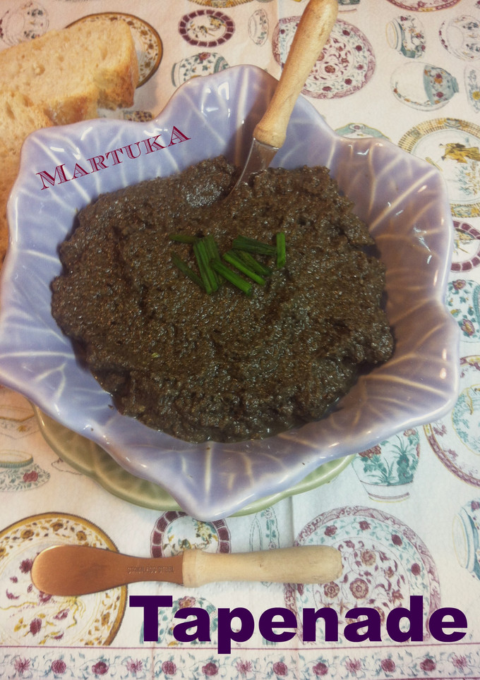 Una foto de Tapenade o patê de olivas