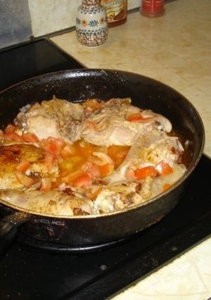 Una foto de Pollo con crema y paprika