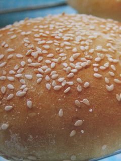 Una foto de Panecillos de queso con semillas