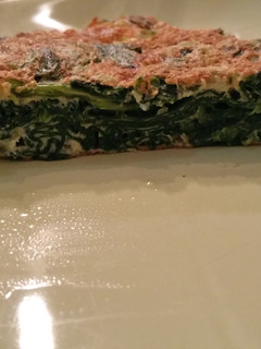 Una foto de Tortilla espinacas con parmesano y nuez moscada