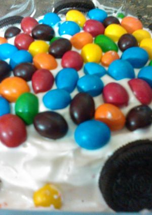 Una foto de Torta de gelatina con rocklets