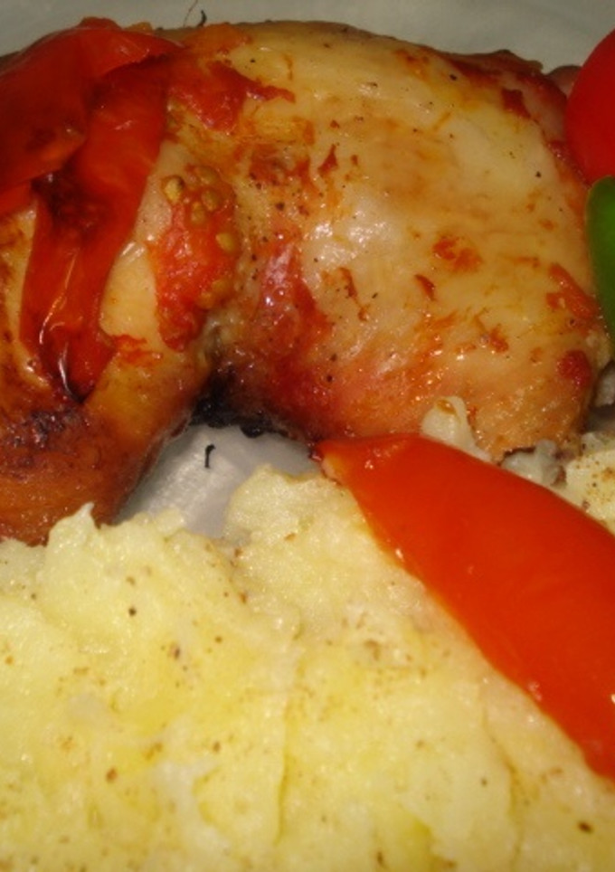 Una foto de Muslos de pollo al ketchup y mantequilla