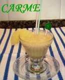Batido espumoso de platano, piña y limón