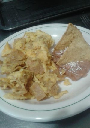 Una foto de Huevos con tortilla