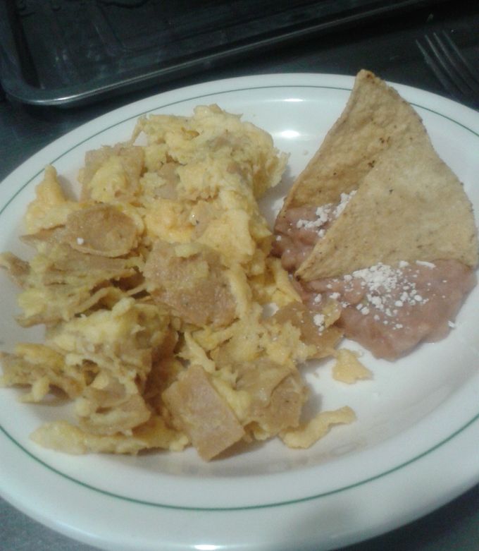 Una foto de Huevos con tortilla