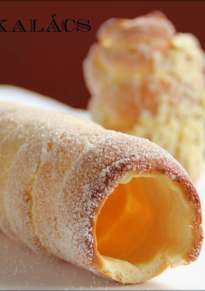 Una foto de Kürtőskalács (Pasteles de chimenea) 