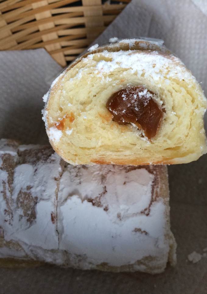 Una foto de Cañoncitos de dulce de leche con azúcar impalpable