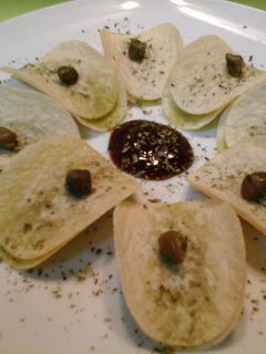 Una foto de Crujiente de pesto con roquefort 