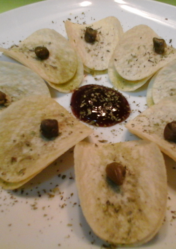 Una foto de Crujiente de pesto con roquefort 