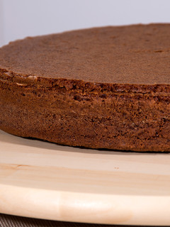 Una foto de TARTA DE CHOCOLATE CON ESENCIA DE ROSAS