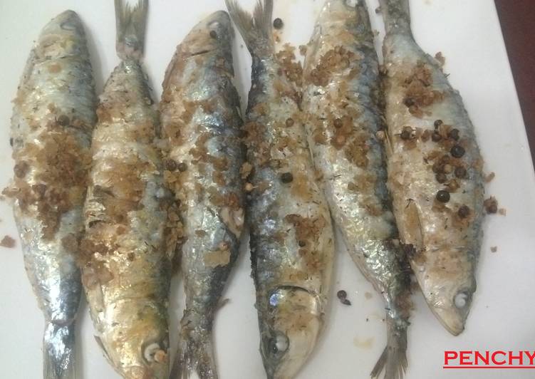 Sardinas a la plancha marinadas con flor de sal y especias