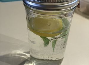 Una foto de Agua fresca de limón