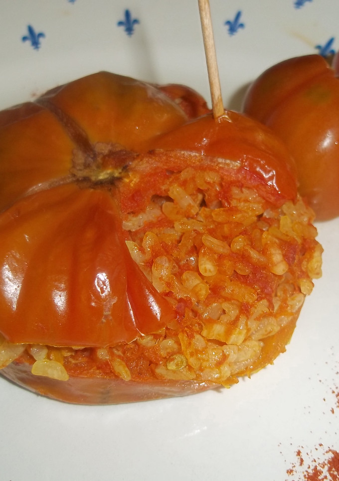Una foto de Tomates rellenos de arroz