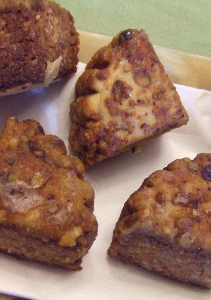 Una foto de Ghoriba de almendras (pastelitos marroquíes)