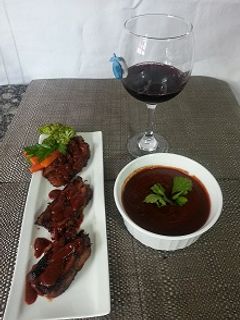 Una foto de Costillitas de cerdo en salsa barbecue casera