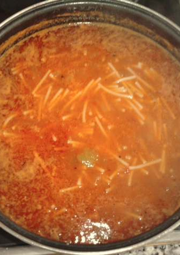 Una foto de Fideos con langostinos