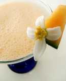 Lassi de melón cantalupo y azahar
