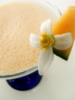 Una foto de Lassi de melón cantalupo y azahar