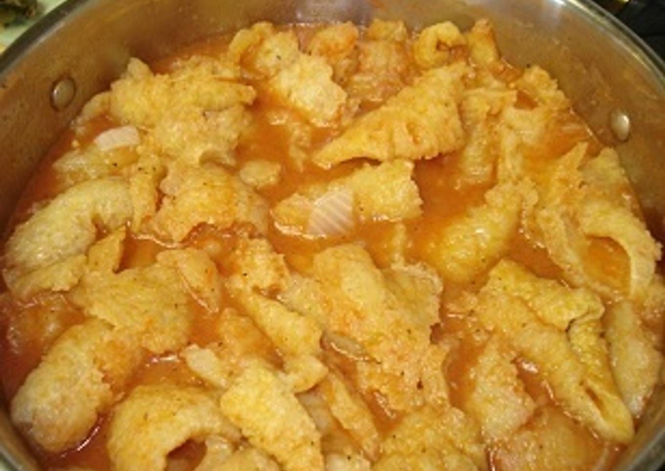 Chicharrón en salsa picosita 