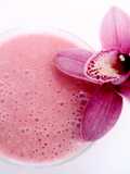 Lassi de frutas rojas y maracuyá