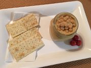 Una foto de sopa hummus