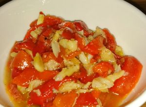 Una foto de Bacalao con pimiento rojo (Esgarraet valenciano)