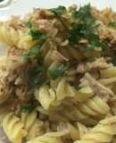Fusilli con tonno (atún)