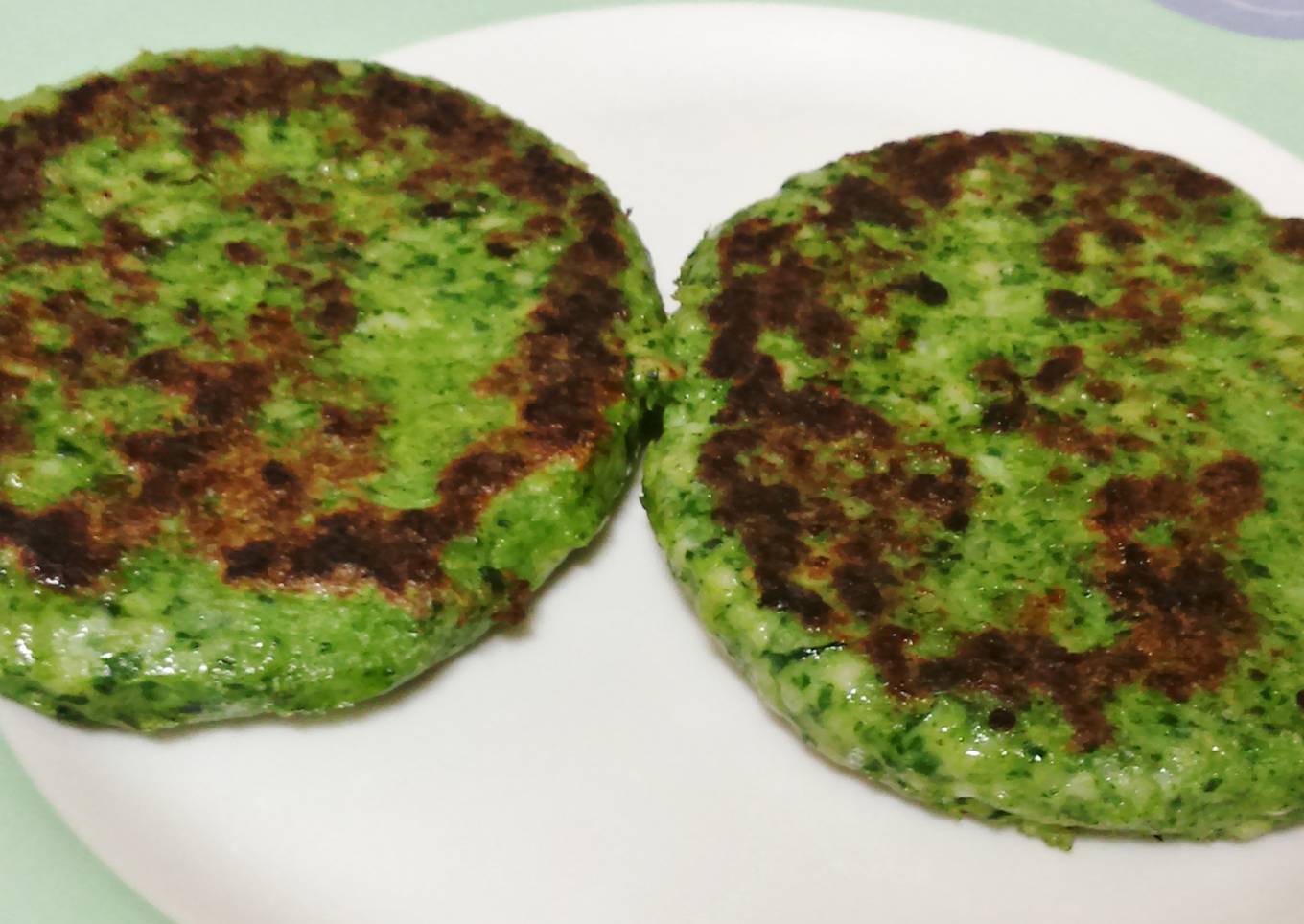 Hamburguesas verdes (de espinacas y pollo)